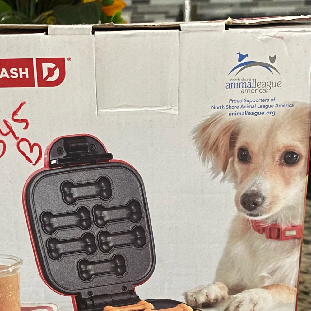 Ash Black Dog Bowl and Feeder